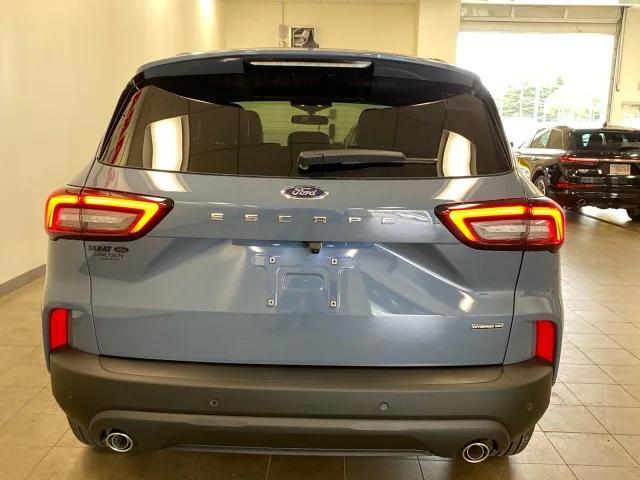 new 2025 Ford Escape car, priced at $34,190