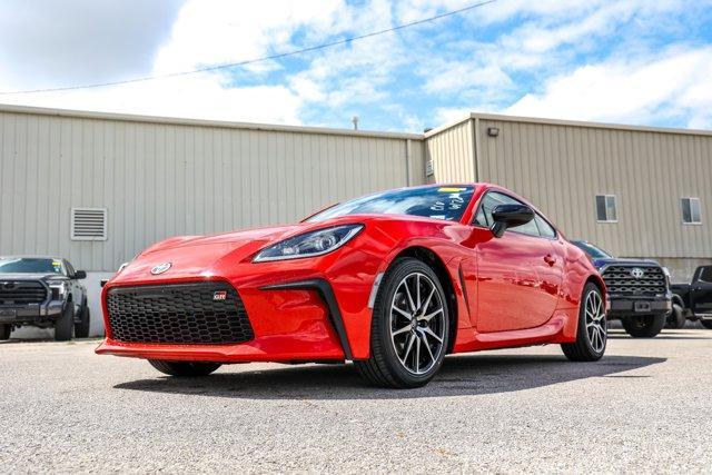 used 2022 Toyota GR86 car, priced at $27,998