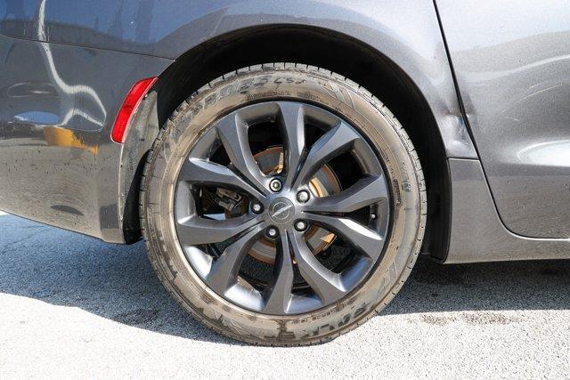 used 2019 Chrysler Pacifica car, priced at $16,995