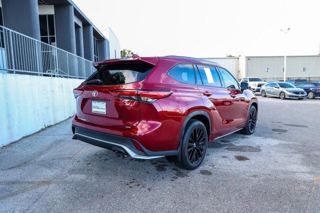 used 2023 Toyota Highlander car, priced at $38,852