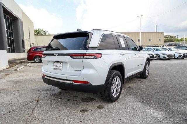 used 2022 Jeep Grand Cherokee car, priced at $26,995