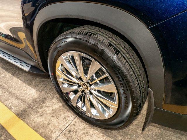 new 2025 Toyota Grand Highlander car, priced at $62,808