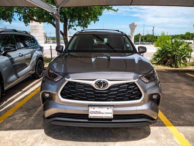 new 2025 Toyota Highlander car, priced at $50,640