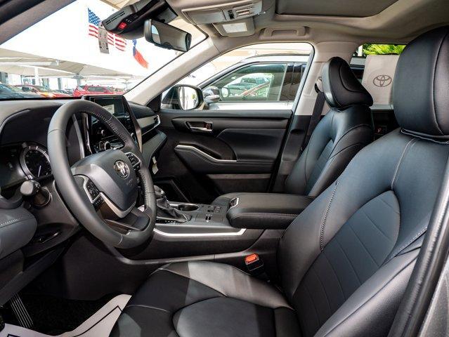 new 2025 Toyota Highlander car, priced at $50,640