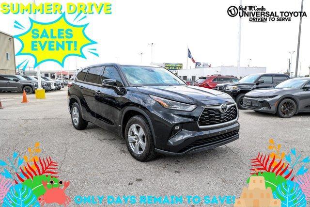 used 2022 Toyota Highlander car, priced at $29,495