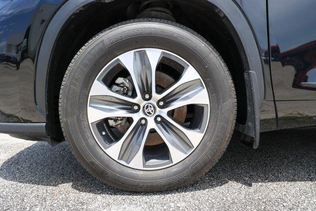 used 2023 Toyota Highlander car, priced at $40,998