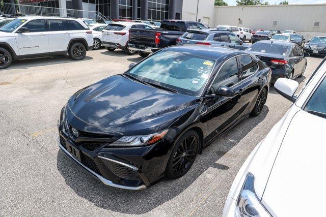 used 2021 Toyota Camry Hybrid car, priced at $31,998