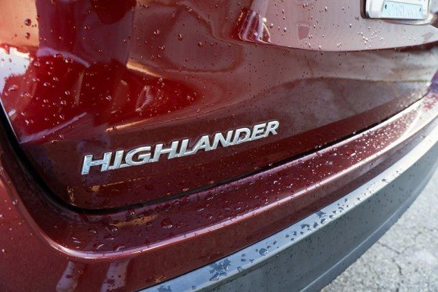 used 2017 Toyota Highlander car, priced at $19,998