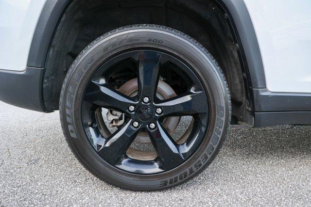 used 2023 Jeep Grand Cherokee car, priced at $32,495