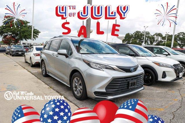 used 2021 Toyota Sienna car, priced at $36,495