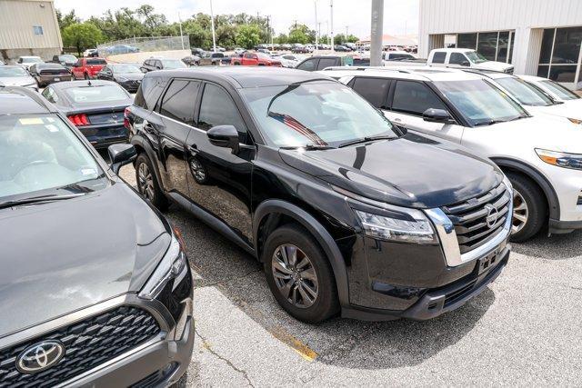used 2022 Nissan Pathfinder car, priced at $26,168