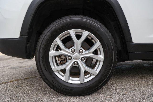 used 2023 Jeep Grand Cherokee car, priced at $27,995