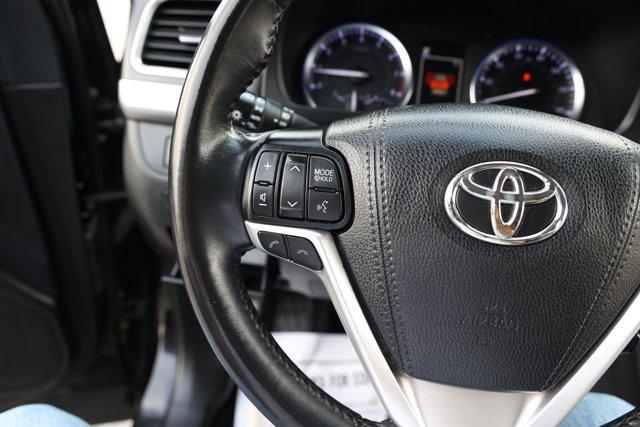 used 2019 Toyota Highlander car, priced at $23,995