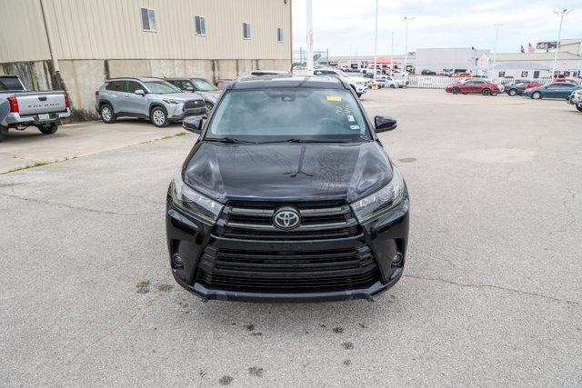 used 2019 Toyota Highlander car, priced at $23,995