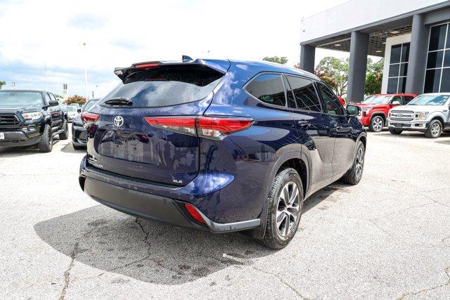 used 2022 Toyota Highlander car, priced at $38,998