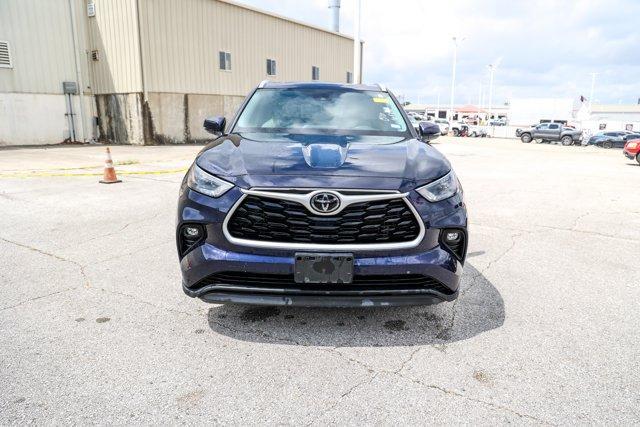 used 2022 Toyota Highlander car, priced at $38,998
