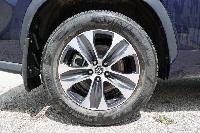 used 2022 Toyota Highlander car, priced at $38,998