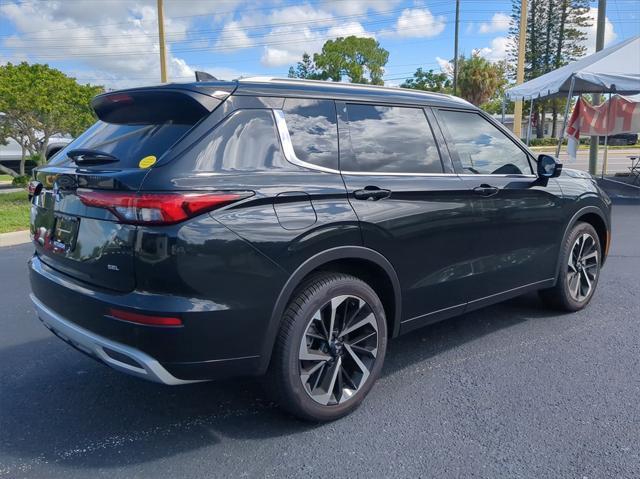 new 2024 Mitsubishi Outlander car, priced at $31,900