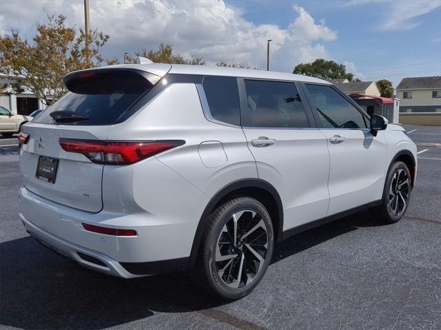 new 2024 Mitsubishi Outlander car, priced at $32,880