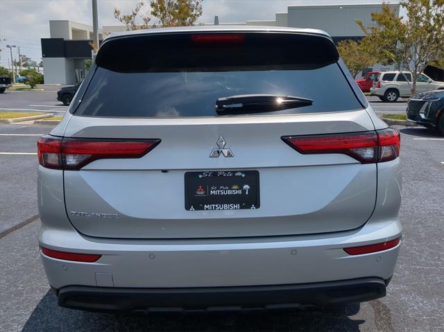 new 2024 Mitsubishi Outlander car, priced at $28,525