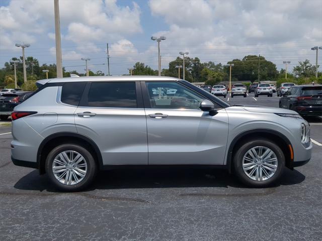 new 2024 Mitsubishi Outlander car, priced at $28,525