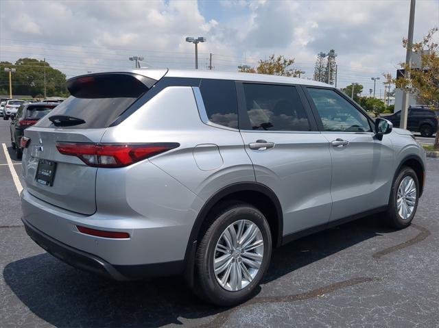 new 2024 Mitsubishi Outlander car, priced at $28,525