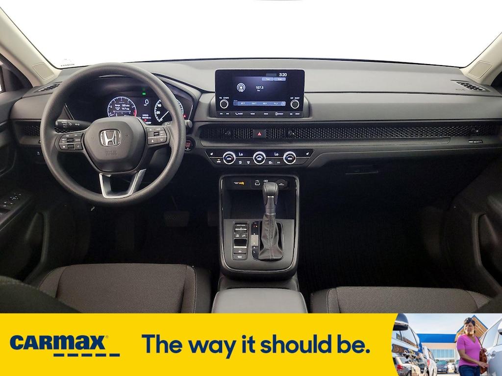 used 2025 Honda CR-V car, priced at $31,998