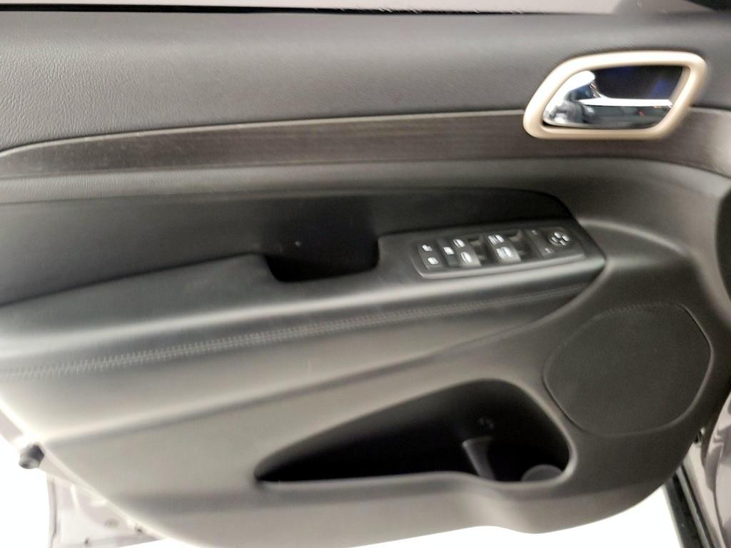 used 2015 Jeep Grand Cherokee car, priced at $14,998