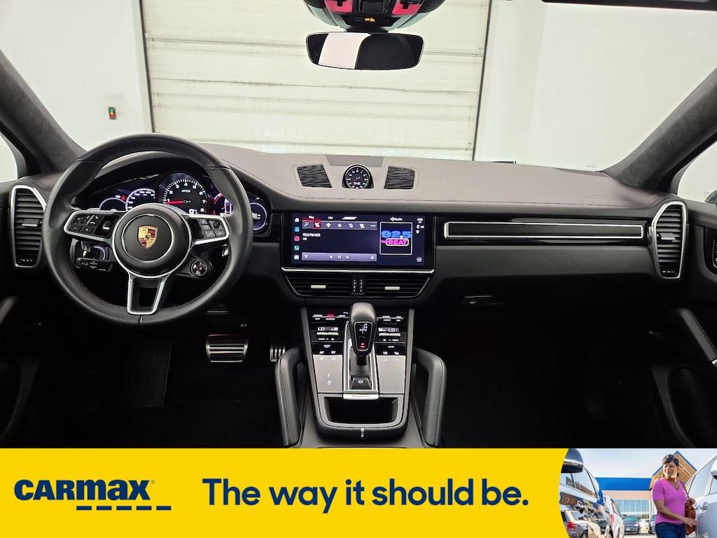 used 2022 Porsche Cayenne car, priced at $86,998