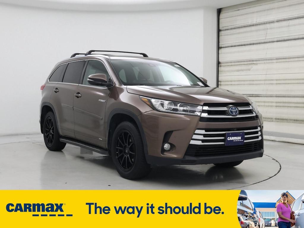 used 2017 Toyota Highlander Hybrid car, priced at $26,998