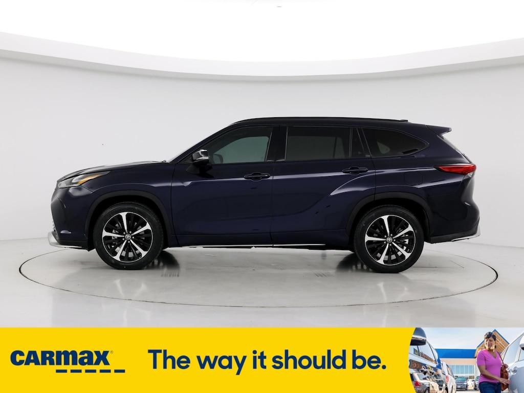 used 2021 Toyota Highlander car, priced at $35,998