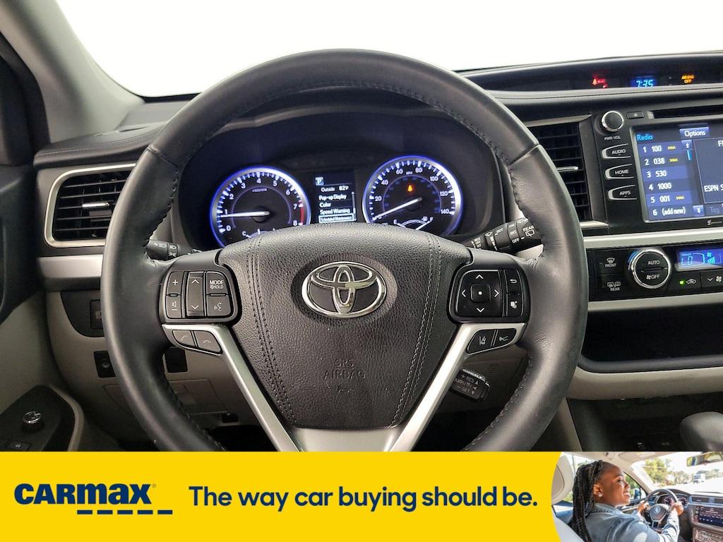 used 2018 Toyota Highlander car, priced at $32,998
