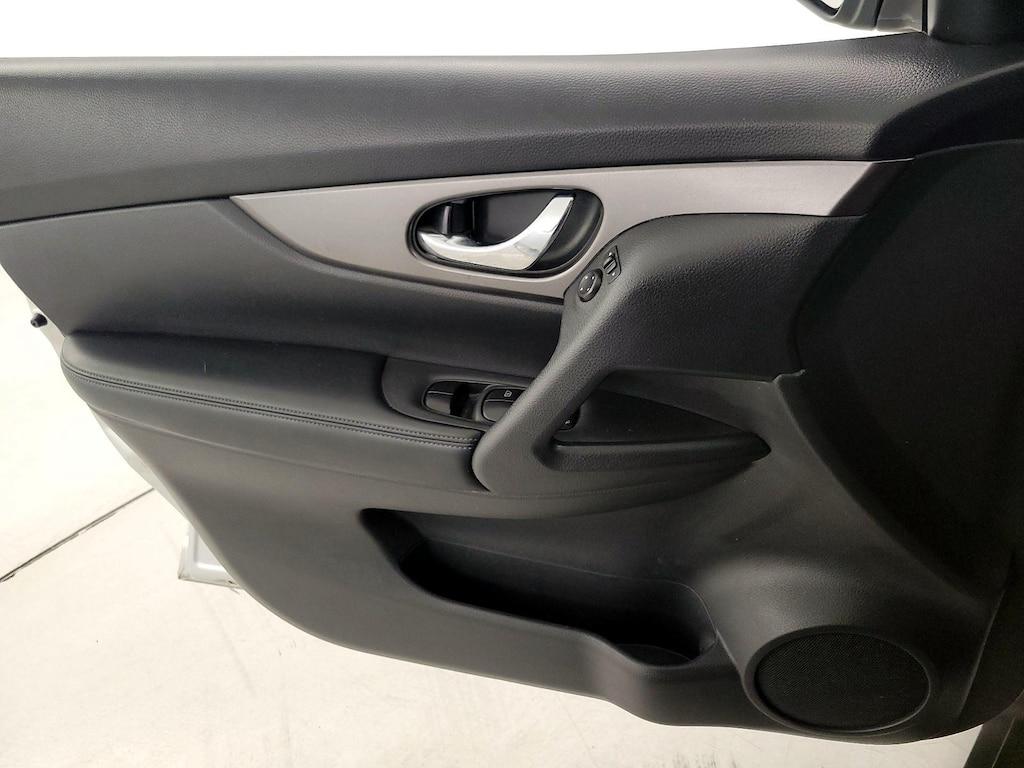 used 2016 Nissan Rogue car, priced at $15,998