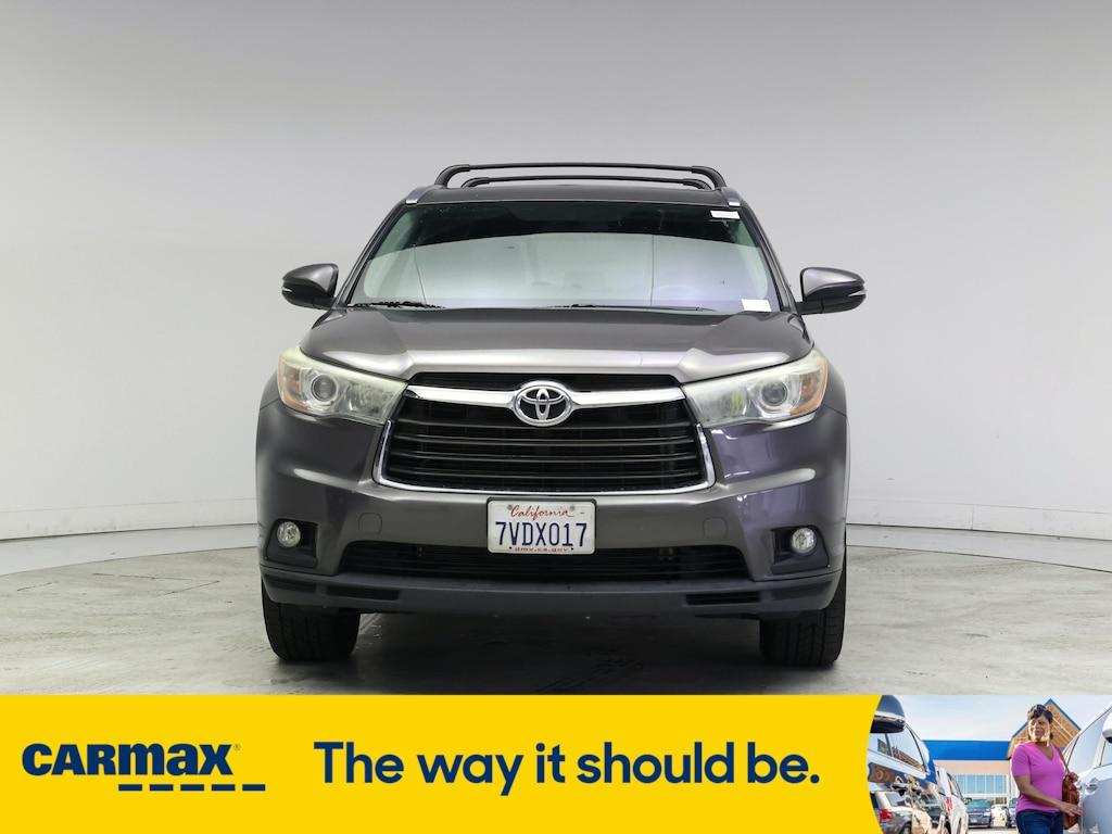 used 2016 Toyota Highlander car, priced at $22,998