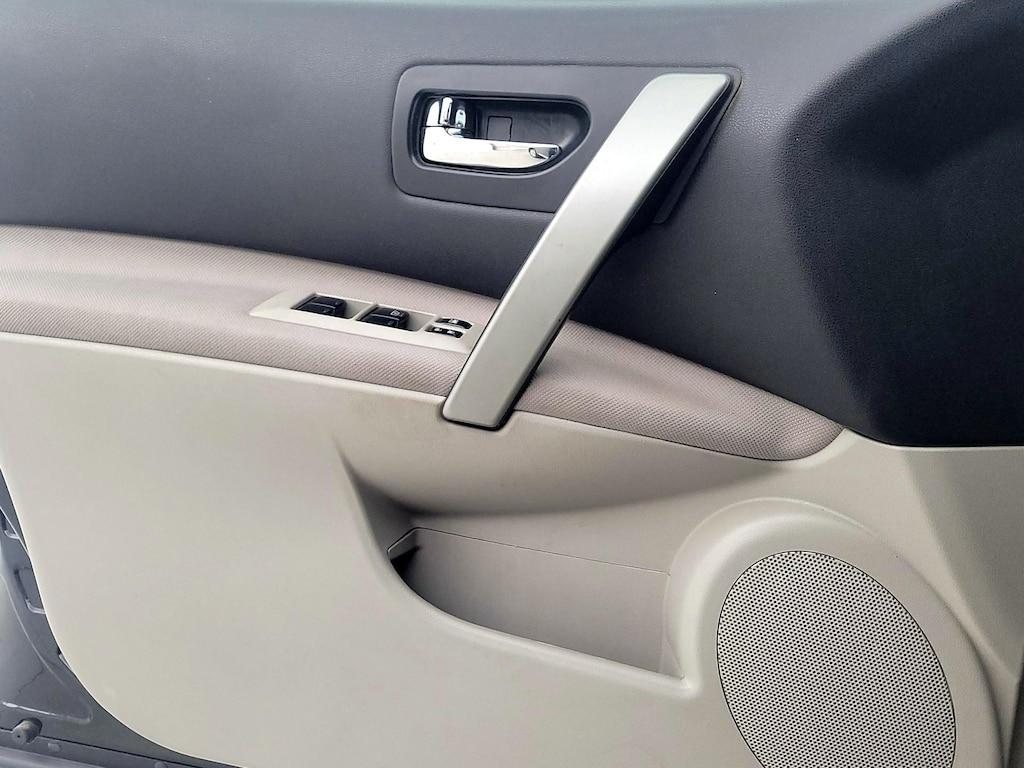 used 2014 Nissan Rogue Select car, priced at $12,998