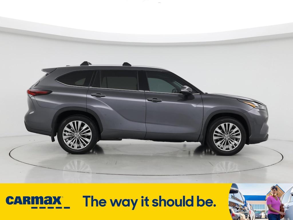 used 2024 Toyota Highlander car, priced at $53,998
