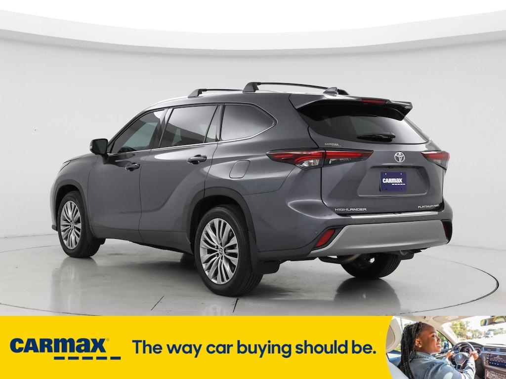 used 2024 Toyota Highlander car, priced at $52,998