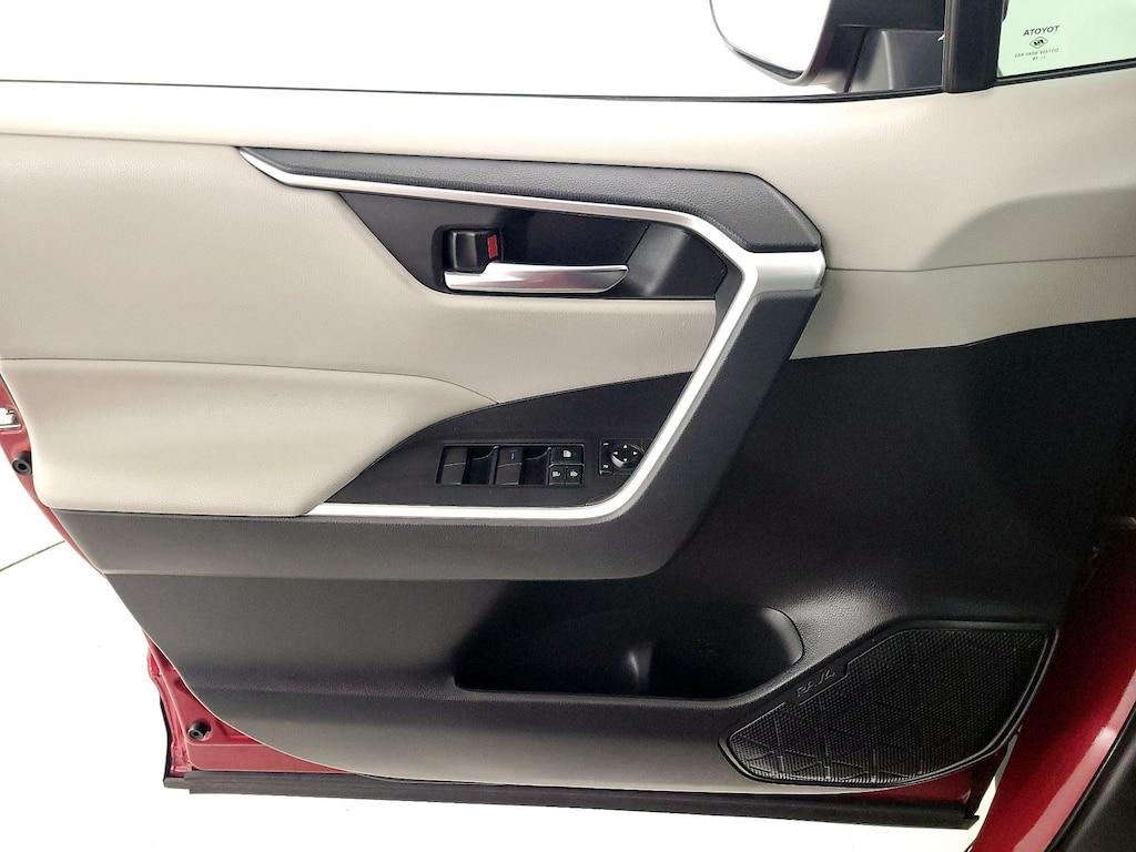 used 2020 Toyota RAV4 car, priced at $26,998