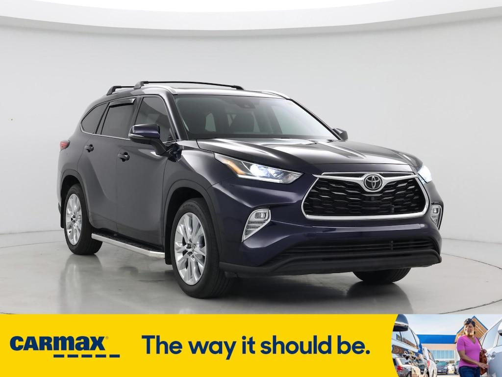 used 2022 Toyota Highlander car, priced at $37,998
