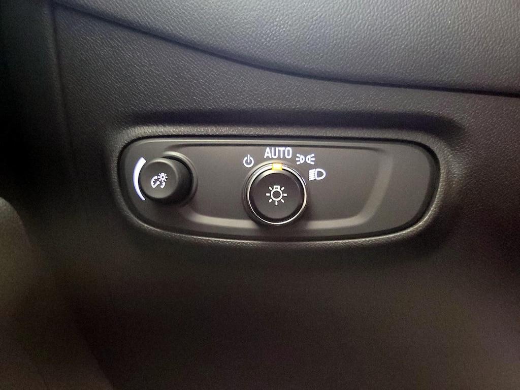 used 2022 Chevrolet Equinox car, priced at $20,998