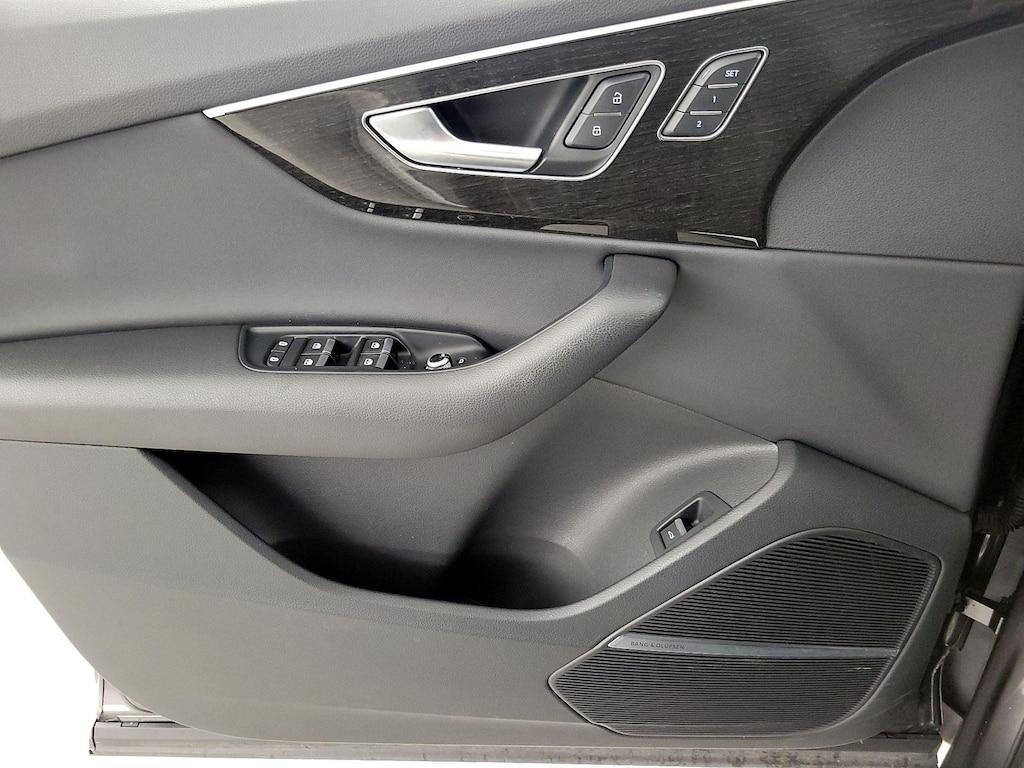 used 2022 Audi Q7 car, priced at $40,998