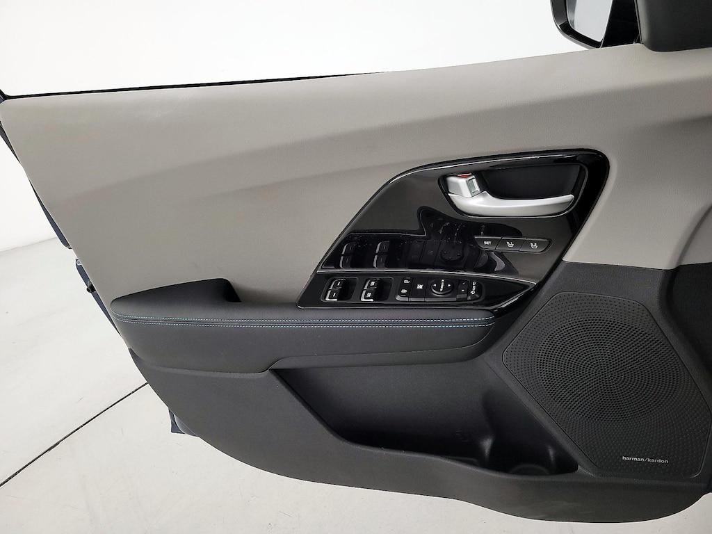 used 2020 Kia Niro Plug-In Hybrid car, priced at $23,998