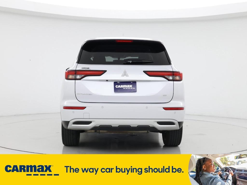 used 2024 Mitsubishi Outlander car, priced at $28,998