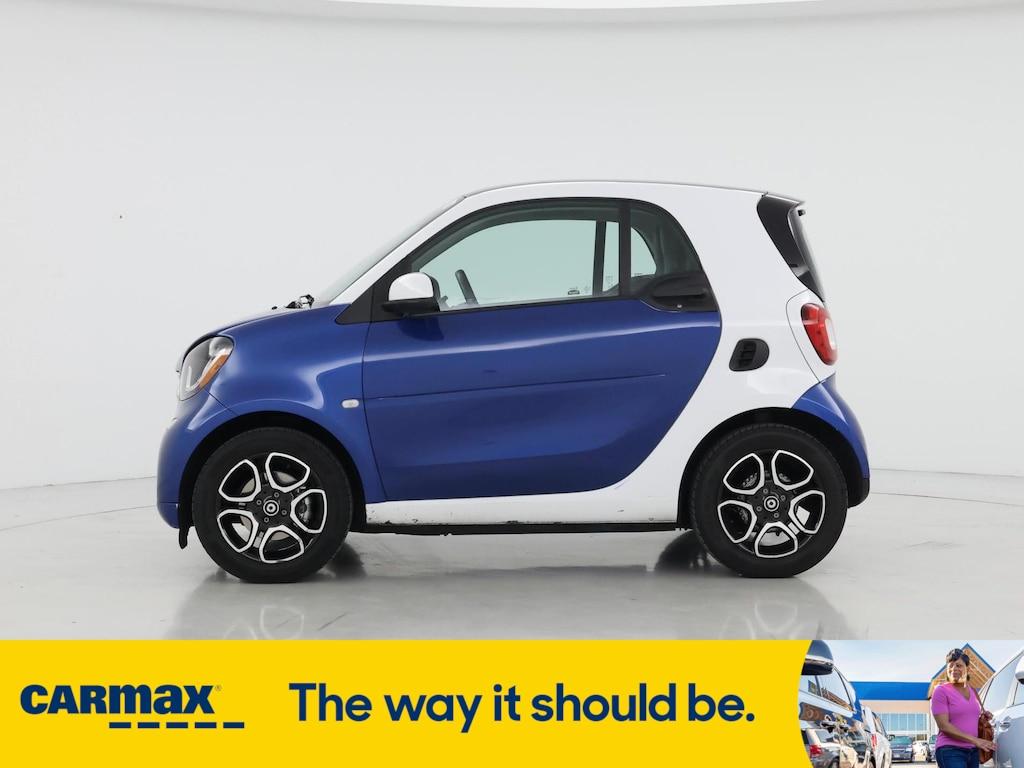 used 2016 smart ForTwo car, priced at $12,998