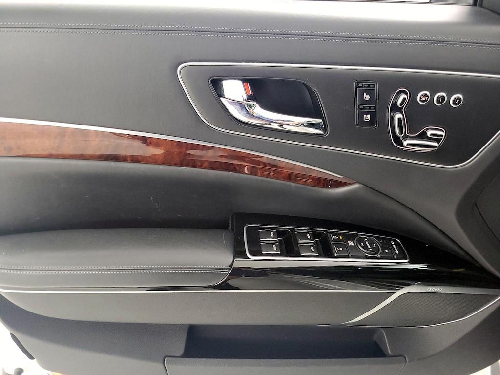 used 2016 Kia K900 car, priced at $20,998