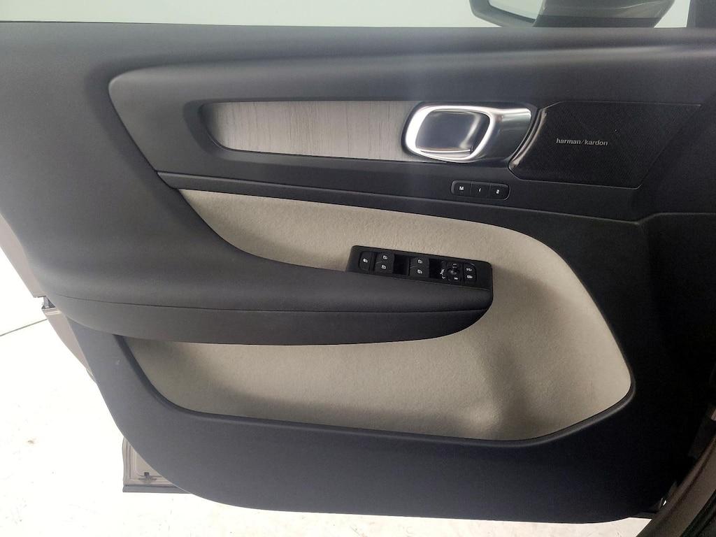 used 2022 Volvo XC40 car, priced at $29,998