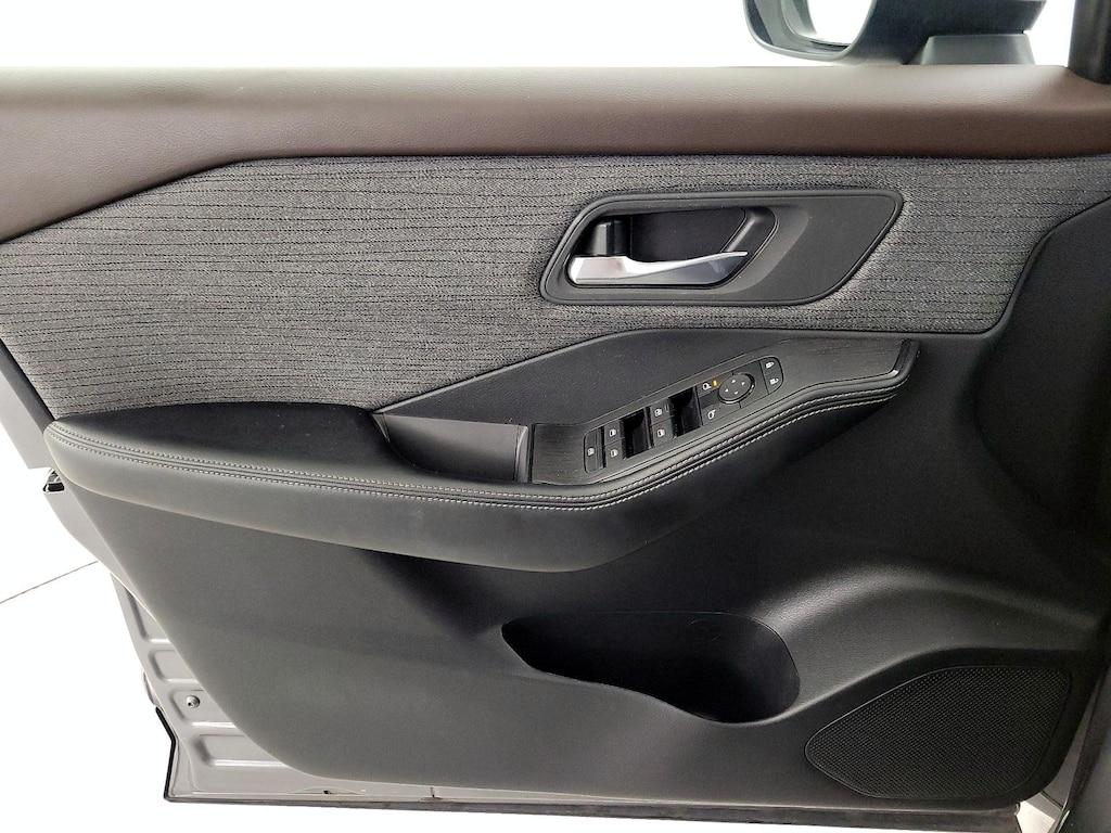 used 2023 Nissan Rogue car, priced at $22,998