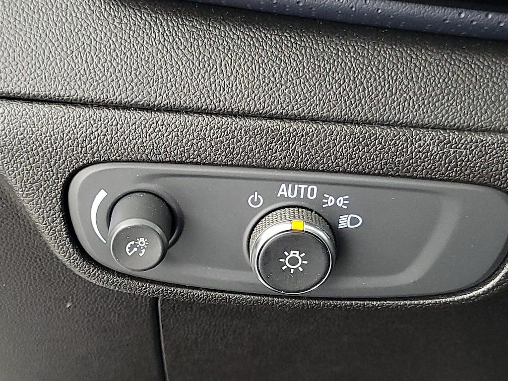 used 2022 Chevrolet Bolt EUV car, priced at $22,998