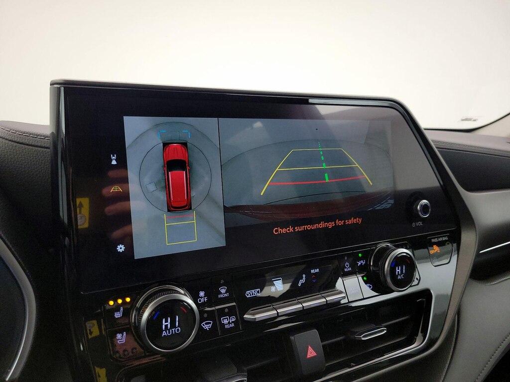 used 2023 Toyota Highlander car, priced at $40,998