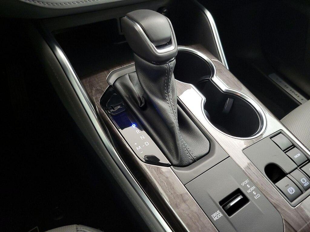 used 2023 Toyota Highlander car, priced at $40,998